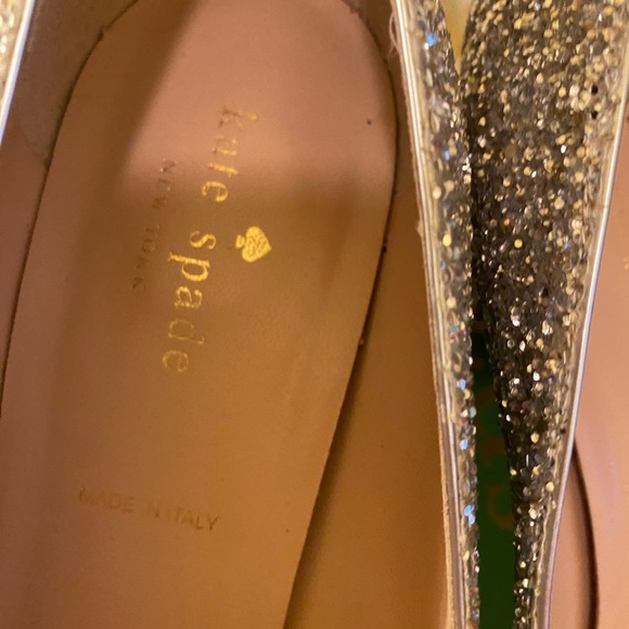 GLAMOUR! Iconic silver glitter Dolores pumps from Kate Spade. Best shoe EVER - Picture 10 of 13